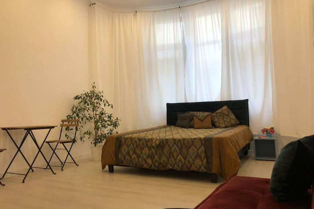 Outstanding 3Br Ultracentral Cityview Balcony Aaa Apartment Bucharest Exterior photo