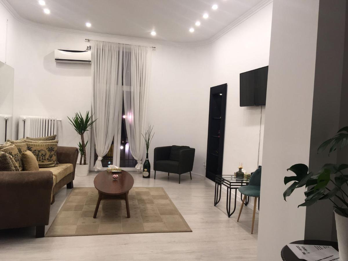 Outstanding 3Br Ultracentral Cityview Balcony Aaa Apartment Bucharest Exterior photo